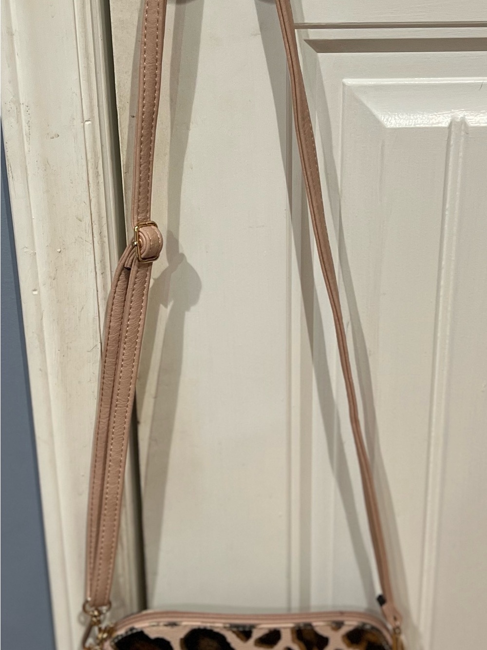 Jen & Co Leopard Crossbody Bag with Blush Strap